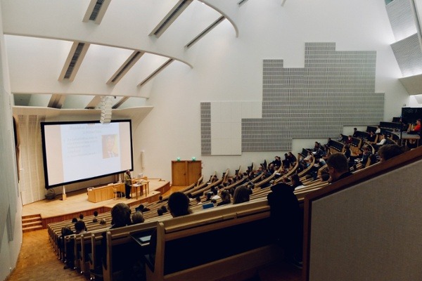 elektrische bakfietsen voor universiteiten en hogescholen